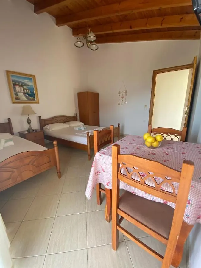הימארה Ionian Sea Villa אלבניה